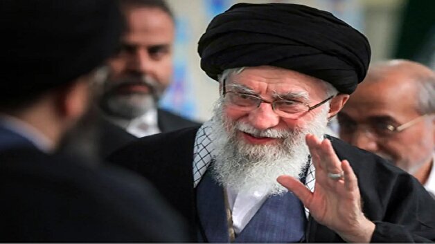 آیت الله خامنه‌ای، رهبر انقلاب اسلامی، به شهادت رسید